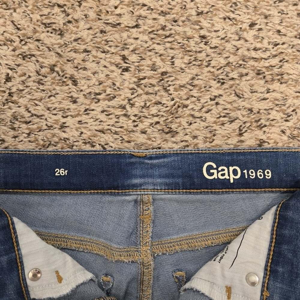 GAP Mid Rise Size 26R Straight Leg Jeans Light Blue Wash With Flex Waist - Picture 5 of 11